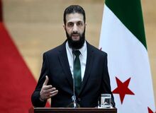 جولانی در نشست فوق‌العاده سران اتحادیه عرب در قاهره: بازگشت ما به اتحادیه عرب تاکیدی است بر اینکه سوریه در پی تقویت امنیت و ثبات منطقه است