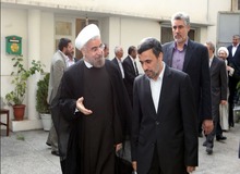 ادعای ذوالنور: روحانی تمایلی به دعوت از احمدی‌نژاد در مراسم تحلیف نداشت