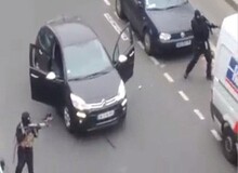 یکی از عاملان حمله به مجله شارلی ابدو کشته شد

