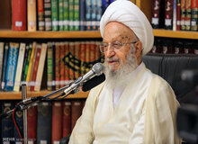آیت‌الله مکارم شیرازی: حساب بانکی، دروغ تازه رسانه‌های فاسق و فاسد است