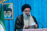 امام جمعه تهران: این چهارمین بار است که آمریکا در وسط مذاکره دست به حمله می‌زند/  راهی جز دفاع شرافتمندانه باقی نمانده؛ نه تسلیم بی‌شرفانه/ پایگاه های آمریکا را بکوبید