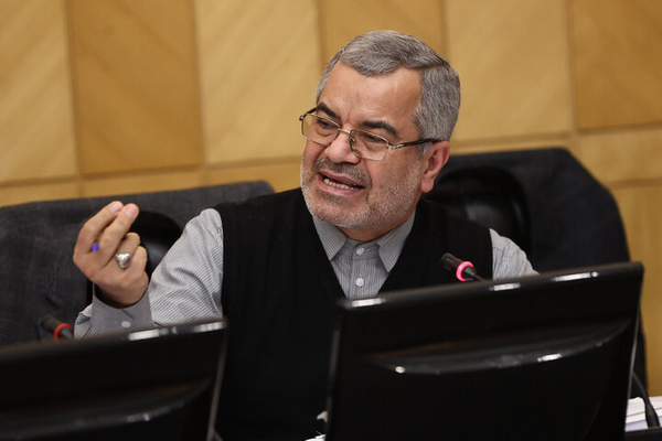 احمدی سنگر نماینده مجلس:کشورهای اروپایی نباید حرف اضافی بزنند یا پایگاه های خود را در اختیار آمریکا قرار دهند، مرز ما دیگو گارسیا در اقیانوس هند است/مردم می خواهند دکترین هسته ای تغییر کند/در صورت تغییر دکترین دفاعی، سلاح هسته‌ای توسط جوانان تولید می‌شود 