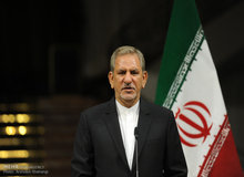 خانواده شهدا چشم و چراغ کشور هستند/ چراغی که شهدا روشن کردند مانع از گم کردن راه می‌شود