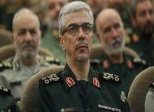 دشمنان می‌خواهند در عراق و لبنان موج‌سواری کنند/ مسئولان عراق و لبنان به مستمندان و طبقه ضعیف کشورشان کمک کنند