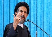امام جمعه تهران: راه ارتباطی ایران و ارمنستان نباید 
قطع شود/ حضور نظامی آمریکا در منطقه باید به صفر برسد 