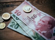 سقوط قیمت لیر ترکیه بعد از آغاز جنگ آمریکا و اسرائیل علیه ایران