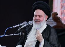 دبیر شورای عالی حوزه های علمیه: با اهانت فرانسوی ها به رهبر معظم انقلاب بساط شان درهم ریخته خواهد شد
