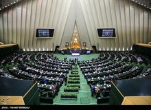 دستور پیامکی به نمایندگان ادوار؛ در قالب گروه، کانال، ربات یا موارد مشابه فعالیت نکنید/ فقط پیام رسان های داخلی مجاز است

