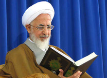 انتقاد شدید مسئول دفتر آیت‌الله جوادی/ جمله «اگر ملت قیام کند، همه ما را به دریا خواهد ریخت» در سایت رسمی نیست
