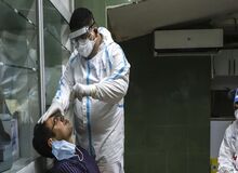 عضو ستاد ملی مقابله با کرونا: افراد پرخطر باید در اولویت درمان کرونا قرار گیرند/ : وضعیت اپیدمی کرونا در ایران بسیار نگران کننده است/ فقط با توصیه و آموزش عمومی نمی توانیم اپیدمی را خاموش کنیم 
