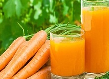 دو فایده مهم نوشیدن مرتب آب هویج
