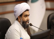امام جمعه کیش : یکدست شدن لباس کارمندان زن لازم است 