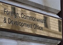 تحریم فرماندهان ارتش و سپاه توسط انگلیس در پی عملیات «وعده صادق ۲»