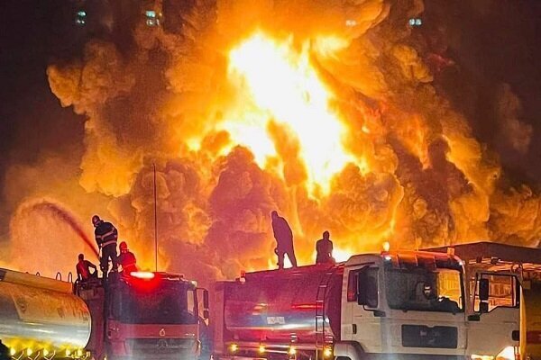 آتش سوزی گسترده در انبار نفتی پالایشگاهی در اربیل