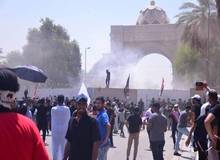 اوضاع بغداد در حال آرام شدن است/ هواداران صدر در حال ترک منطقه سبز بغداد هستند