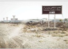 آخرین وضعیت از زندانی های سیاسی زندان تهران بزرگ/ حائری: فرد ضاربِ حادثه دیروز را  مجدداً به بند بازگردانده اند/ در تهران بزرگ اشرار را «وکیل بند» می کنند/ زندانیان مضروب را به سالن ۹ منتقل کرده اند که وکیل بندش ساقی مواد است