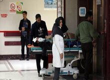اورژانس: ۳ مجروح حادثه تروریستی کرمان در بیمارستان‌های تهران بستری‌اند / در مجموع ۴۱ نفر در بیمارستان‌ها هستند / از ۱۳ نفر بستری در بخش‌های مراقبت‌های ویژه، ۸ نفرشان به دستگاه ونتیلاتور وصلند
