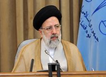ابراهیم رئیسی:سوت زنی و اعلام فساد به تنهایی، اسمش مبارزه با فساد نیست/ هر کسی سندی دارد به دستگاه قضایی ارائه دهد