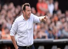 ویلموتس فدراسیون فوتبال را خانه خراب کرد/ حکم مزایده به دیوار ساختمان چسبانده شد