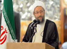 آیت الله آملی لاریجانی: نقطه چالش ما با غرب اصل مسئله حقوق بشر است