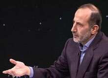 یک اقتصاددان: برخی معتقدند مردم هر چه فقیرتر باشند در اختیارترند و اگر سیر بشوند مطالبه‌گر خواهند شد/ جریان‌های افراطی در ایران دوست دارند جامعه طبقاتی شود