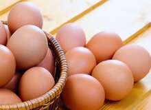 تفاوت تخم‌مرغ قهوه‌ای با سفید در چیست؟
