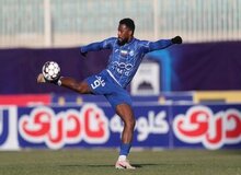 مهاجم استقلال بازی مقابل برزیل را از دست داد