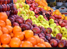 علی رغم ادعای وزارت صمت درباره کنترل قیمت ها / گرانی۵۰  تا ۷۰ درصدی قیمت میوه؛ صدای اتحادیه ها را هم در آورد!