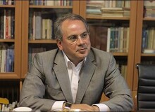 محمود سریع القلم : اتکاء به درآمدهای نفتی، در بیست سال آینده فقر را بیشتر می‌کند/ 

 ۱۰ تا ۱۵ سال برای بازبینی در افکار خود برای ورود به صحنه جهانی نیاز داریم