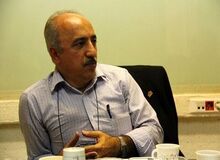 افقه، اقتصاددان: حرف‌های رئیس کل بانک مرکزی درباره کنترل قیمت ارز تکراری و خنده‌دار است/دولت ذخایر کافی ارزی برای کنترل قیمت در بازار ندارد/ تفکر حاکم بر دولت و مجلس زمینه‌ساز تنش در اقتصاد و سیاست است