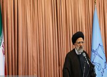 به گستردگی همه داشته‌ها یمان داریم تهدید می‌شویم