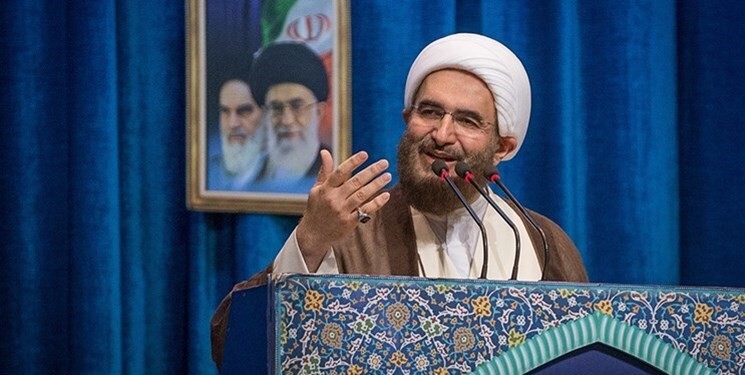 امام جمعه موقت تهران : اجرای «قانون حجاب» مطالبه ماست