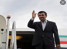  محمود احمدی نژاد و همسرش در سفر دبی/ عکس