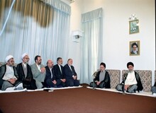 روایت هاشمی رفسنجانی از انتقادهای آیت الله خامنه ای به دولت خاتمی در پیام نوروزی/ 
رهبری نامی از  خاتمی نبرد