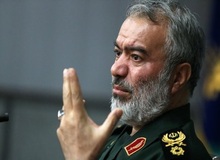 فرمانده نیروی دریایی سپاه: امروز در هزاران کیلومتر خارج از مرز می جنگیم
