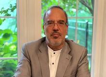  دفتر حفاظت منافع ایران در واشنگتن: ایرانیان مقیم آمریکا  و کانادا در حال رایزنی برای واردات ۴۰ میلیون دز از هلند و  ۵۰۰ هزار دز از آمریکا هستند
