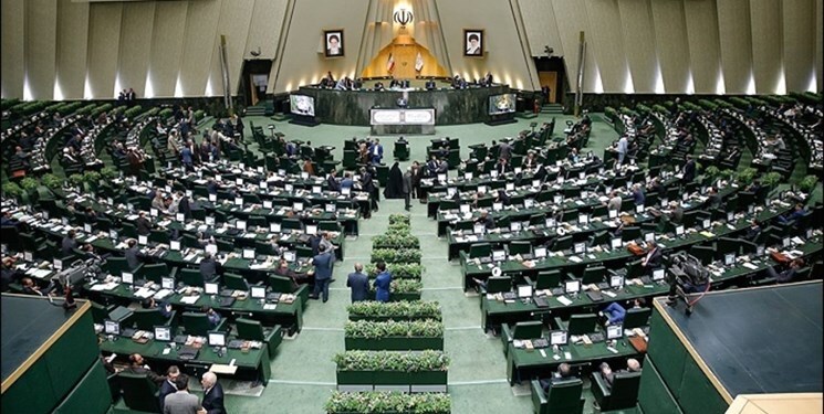نامه ۲۵۰نماینده درباره برجام، دلار را هزارتومان بالا برد