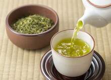 چه زمانی نوشیدن چای سبز ممنوع است؟