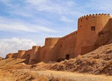 ریزش دیوار این بنای تاریخی با مرمت غیراصولی