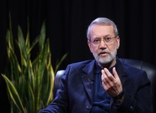 علی لاریجانی: آمریکایی‌ها باید موضع خود را مشخص کنند؛ اگر درک کنند که جنگ فقط زیان به همراه می‌آورد، آن‌گاه به سمت مذاکرات حرکت خواهیم کرد