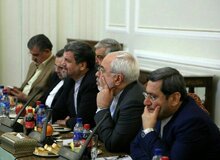 دیدار اعضای فراکسیون دیپلماسی و منافع ملی مجلس با ظریف و معاونانش