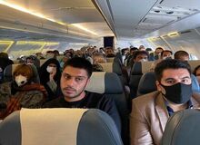  کف خوابی در هواپیما /۴۰نفر در پرواز آبادان-مشهد قشم‌ایر  بیشتر از ظرفیت سوار شدند +فیلم 