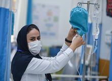 صدای یک فریاد خاموش؛ پرستاری در مرز فروپاشی/ دبیرکل خانه پرستار ایران: در دولت جدید هیچ اتفاق مثبتی برای پرستاران نیفتاده است/ آمار جذب پرستار حتی نزدیک به تعداد فارغ‌التحصیلان رشته پرستاری نیست