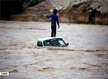 ویدئو / کمربندی شیراز بعد از پل امام حسن کاملا زیر آب رفت