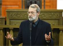 لاریجانی: برخی برای منافع سیاسی‌شان نقش اپوزیسیون به خود می‌گیرند انگار از کره مریخ آمده‌اند
