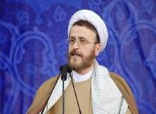 امام جمعه میبد یزد: دهه فجر امسال، مقدمه نابودی اسراییل است/ مردم آتش به اختیار در مراسم دهه فجر شرکت کنند