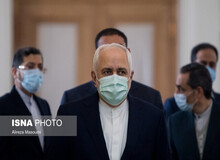 رسانه اصولگرا: ظریف در نامه ای فوری به رهبرانقلاب خواستار تعلیق خروج از پروتکل الحاقی شد

