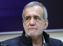 پزشکیان: مملکت مال همه است نه مال یک گروه و دسته خاص!/ رئیسی تا وقتی بیرون گود بود فکر می کرد لنگ کردن کار راحتی است/ شما می‌توانید کنار گود بایستید و به آمریکا فحش بدهید اما وقتی سر کار آمد باید جوابگوی مردم باشد
