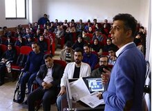 کیهان: عادل فردوسی پور حامی  آشوبگران و اراذل اجاره‌ای است 