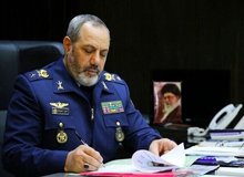 وزیر دفاع: نمی توانیم در کنار آمریکا قرار بگیریم/ دشمن تاب‌آوری مردم را نشانه گرفته و باید مراقب باشیم در برابر دشمنان تاب و توان ما کم نشود